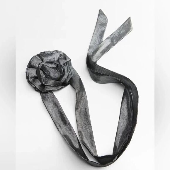 ZARA SILK BLEND FLORAL SCARF - Picture 8 of 9